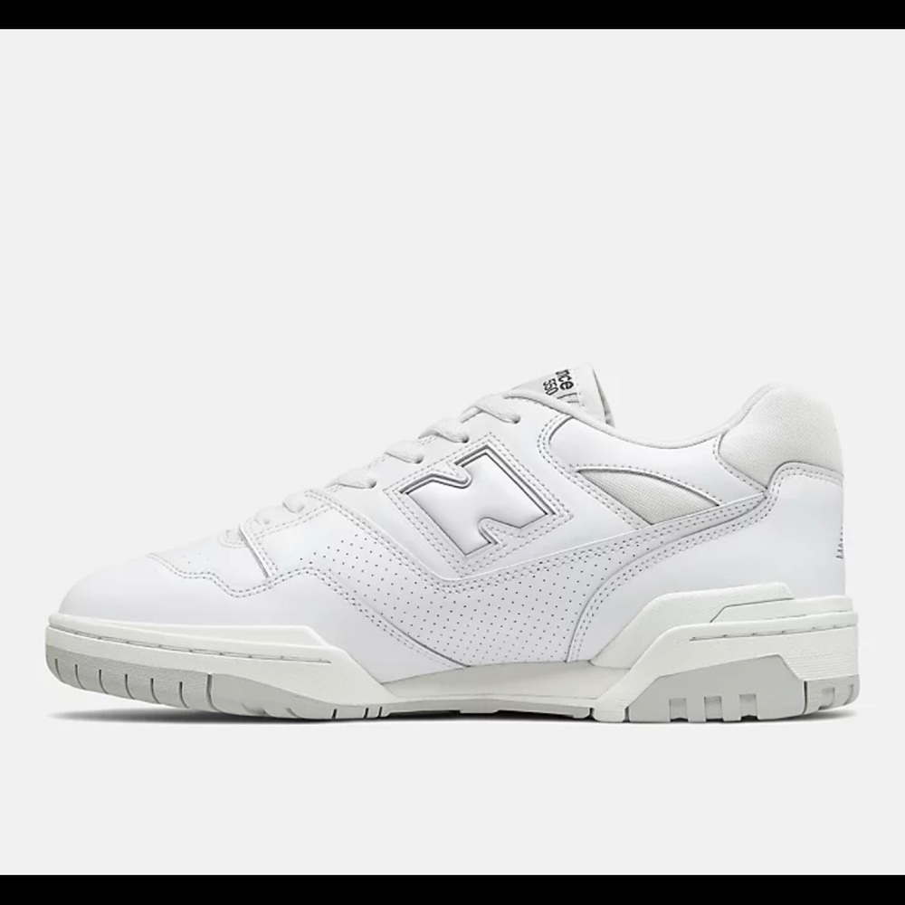 New Balance 550 NWT Size 8.5 M